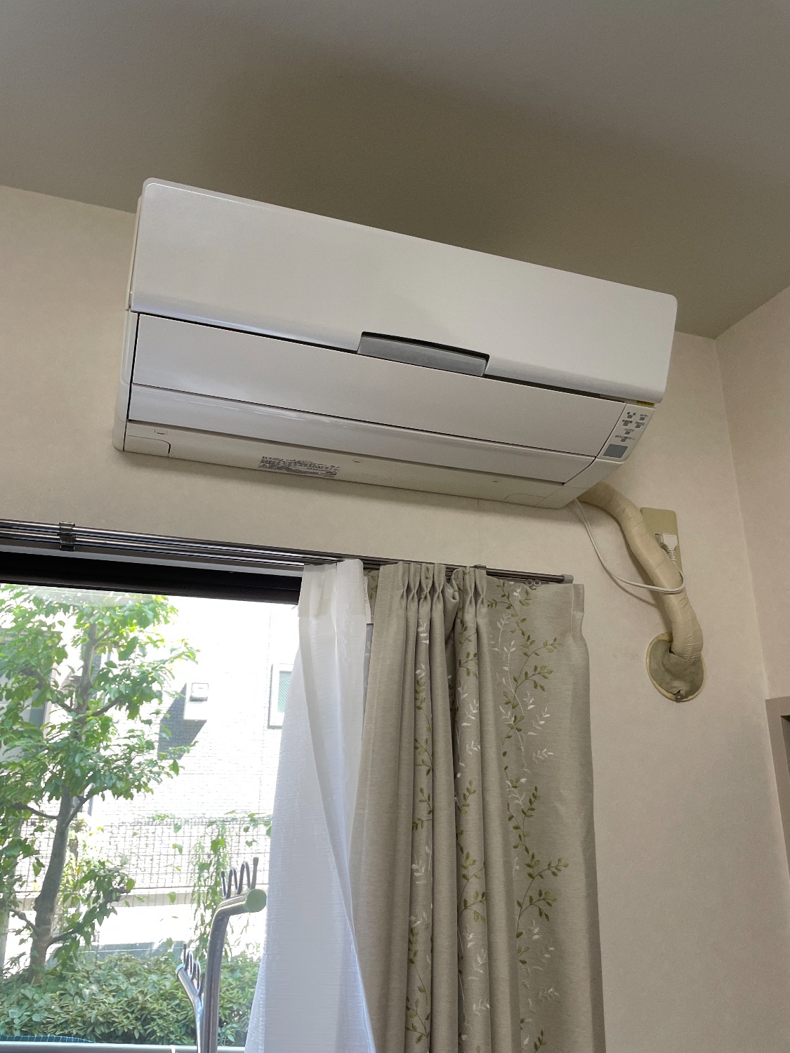 施工前 | 藤沢市周辺エリアのガス給湯器・電気温水器・エコキュート交換｜ 株式会社内藤商事