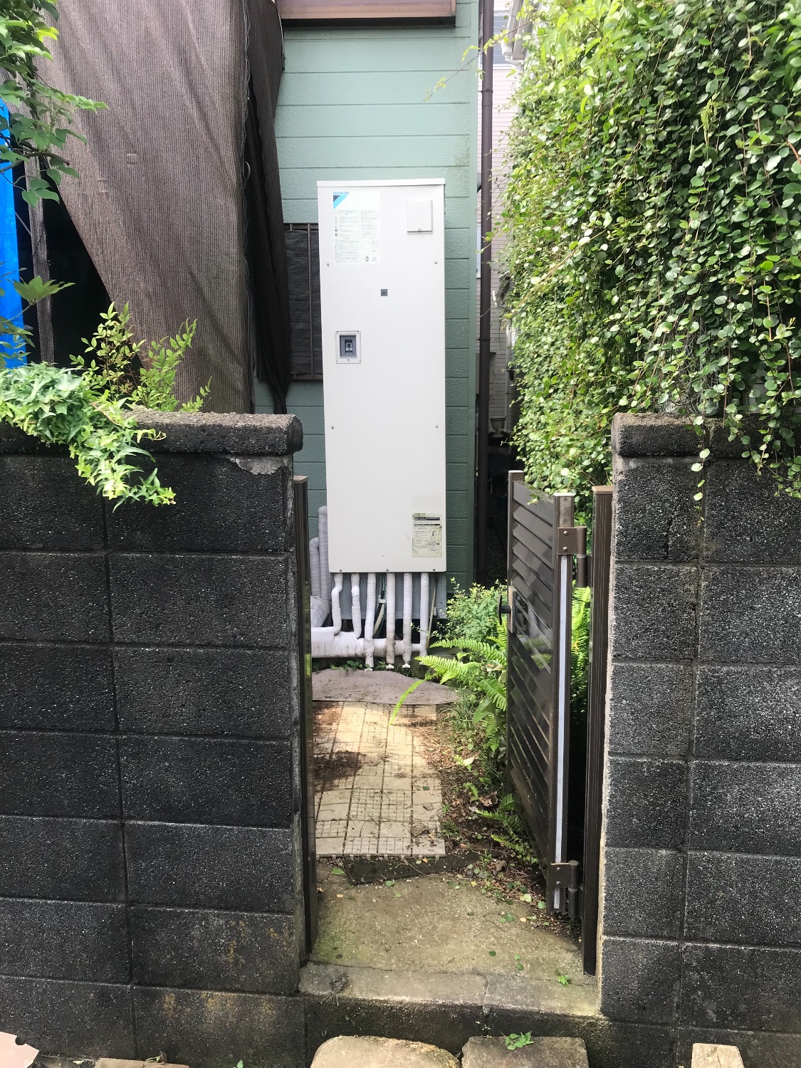 施工前 | 藤沢市周辺エリアのガス給湯器・電気温水器・エコキュート交換｜ 株式会社内藤商事