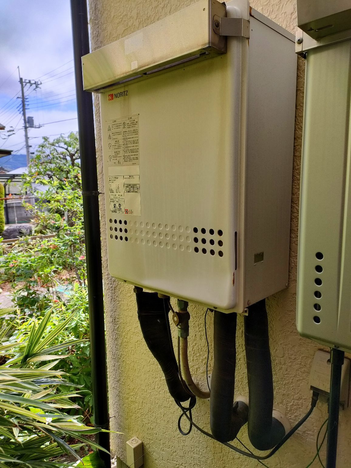 施工前 | 藤沢市周辺エリアのガス給湯器・電気温水器・エコキュート交換｜ 株式会社内藤商事