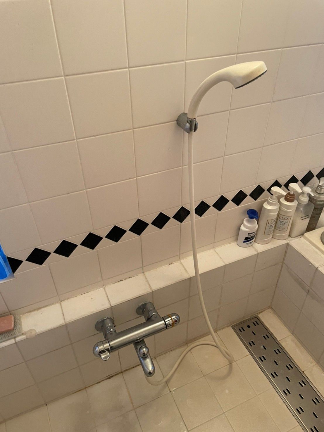 施工前 | 藤沢市周辺エリアのガス給湯器・電気温水器・エコキュート交換｜ 株式会社内藤商事