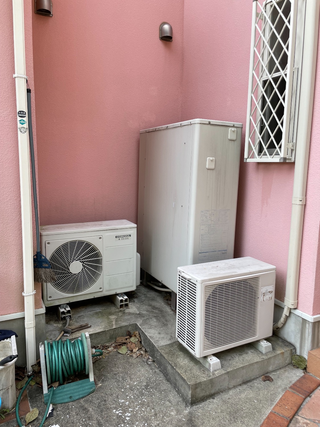 施工前 | 藤沢市周辺エリアのガス給湯器・電気温水器・エコキュート交換｜ 株式会社内藤商事