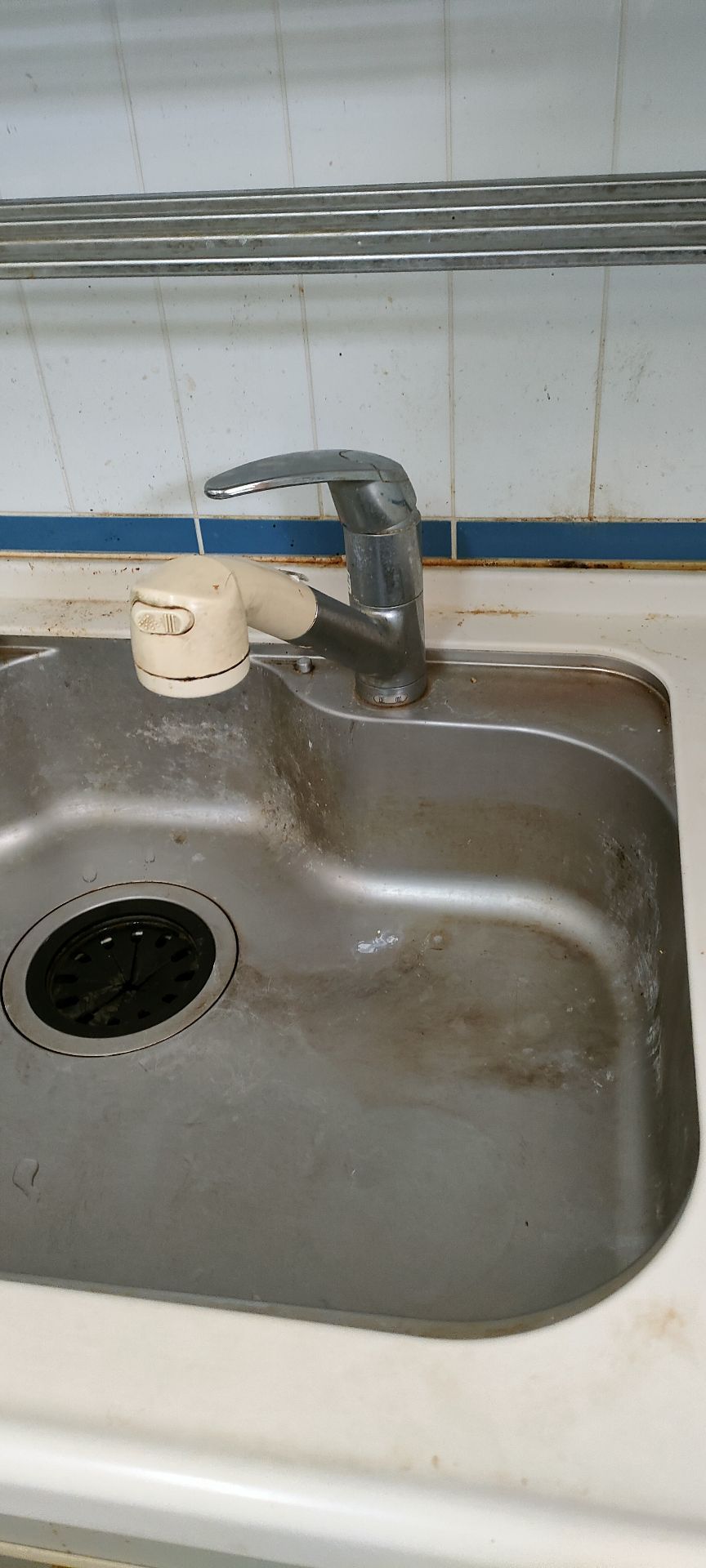 施工前 | 藤沢市周辺エリアのガス給湯器・電気温水器・エコキュート交換｜ 株式会社内藤商事