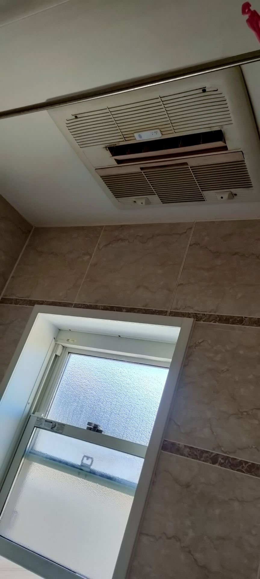 施工前 | 藤沢市周辺エリアのガス給湯器・電気温水器・エコキュート交換｜ 株式会社内藤商事