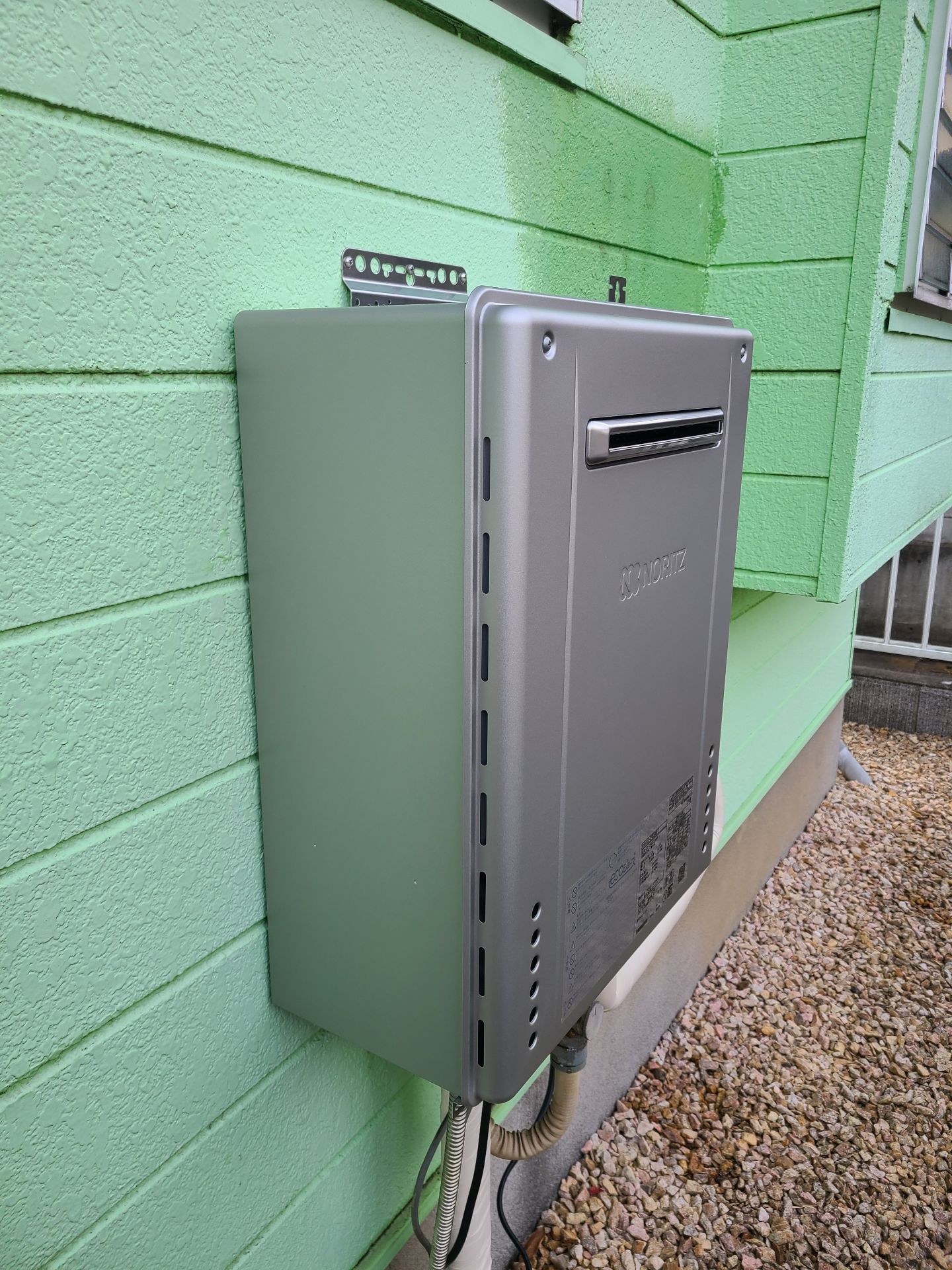 施工後 | 藤沢市周辺エリアのガス給湯器・電気温水器・エコキュート交換｜ 株式会社内藤商事