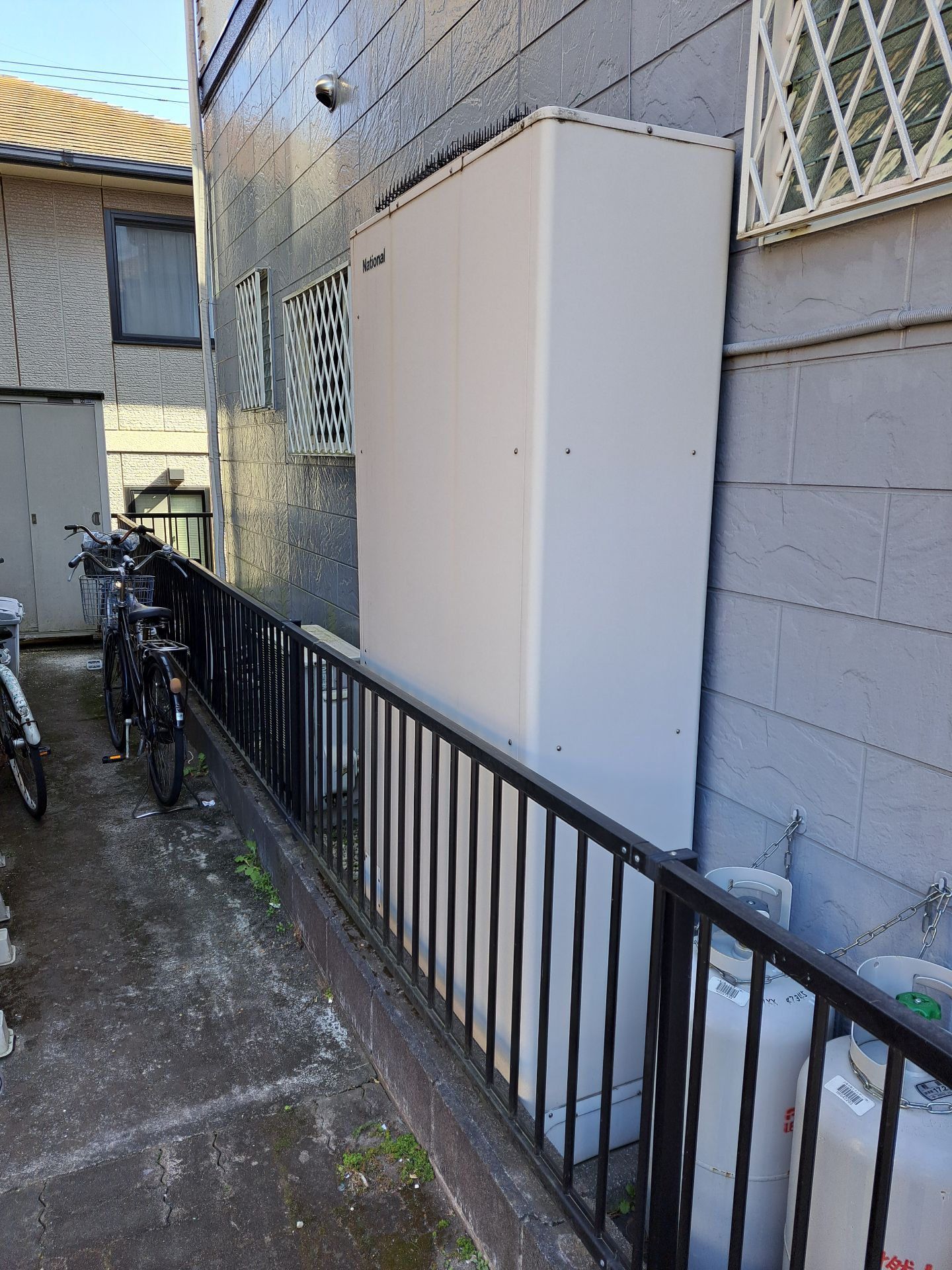 施工前 | 藤沢市周辺エリアのガス給湯器・電気温水器・エコキュート交換｜ 株式会社内藤商事