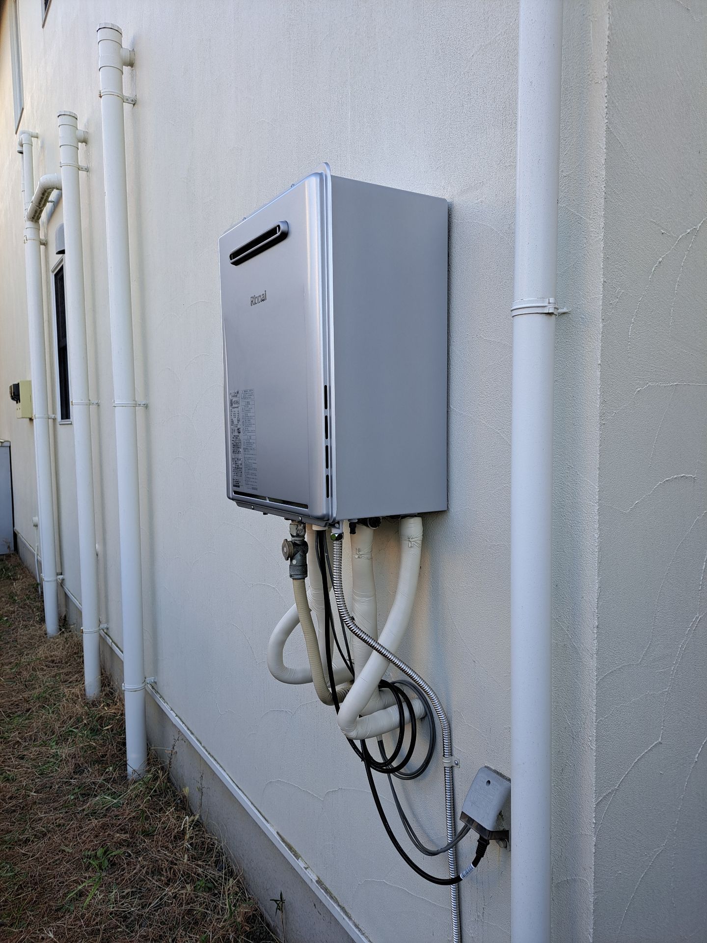 施工後 | 藤沢市周辺エリアのガス給湯器・電気温水器・エコキュート交換｜ 株式会社内藤商事