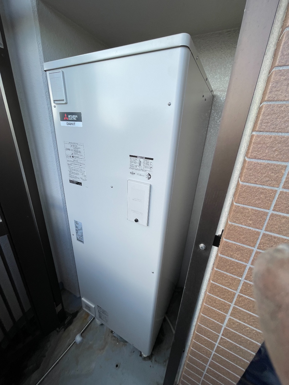 施工後 | 藤沢市周辺エリアのガス給湯器・電気温水器・エコキュート交換｜ 株式会社内藤商事