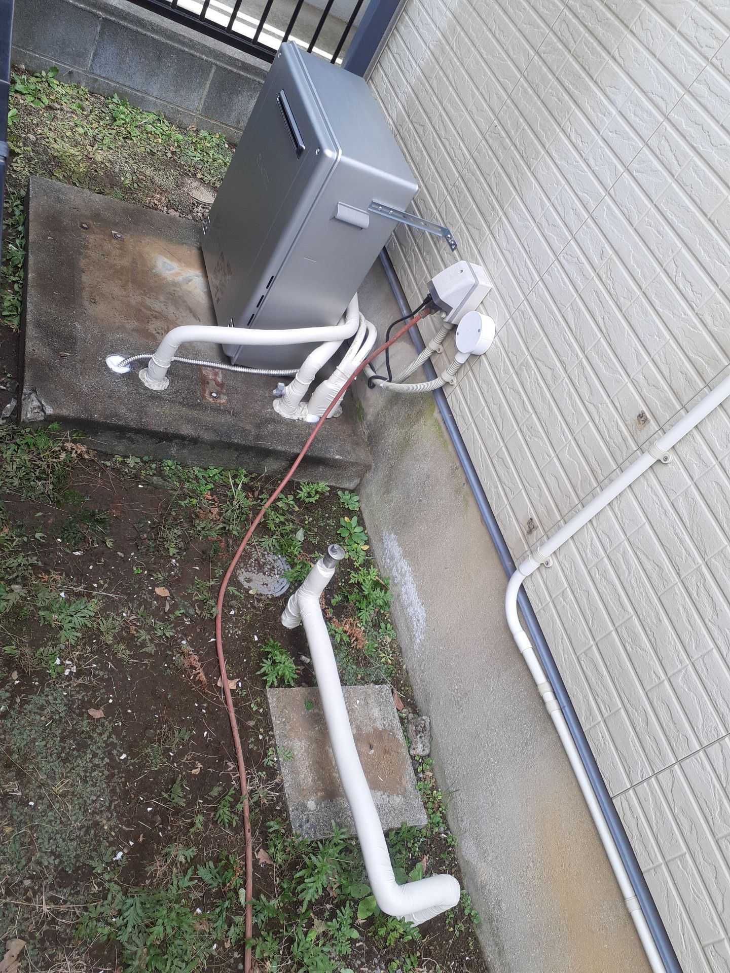 施工後 | 藤沢市周辺エリアのガス給湯器・電気温水器・エコキュート交換｜ 株式会社内藤商事