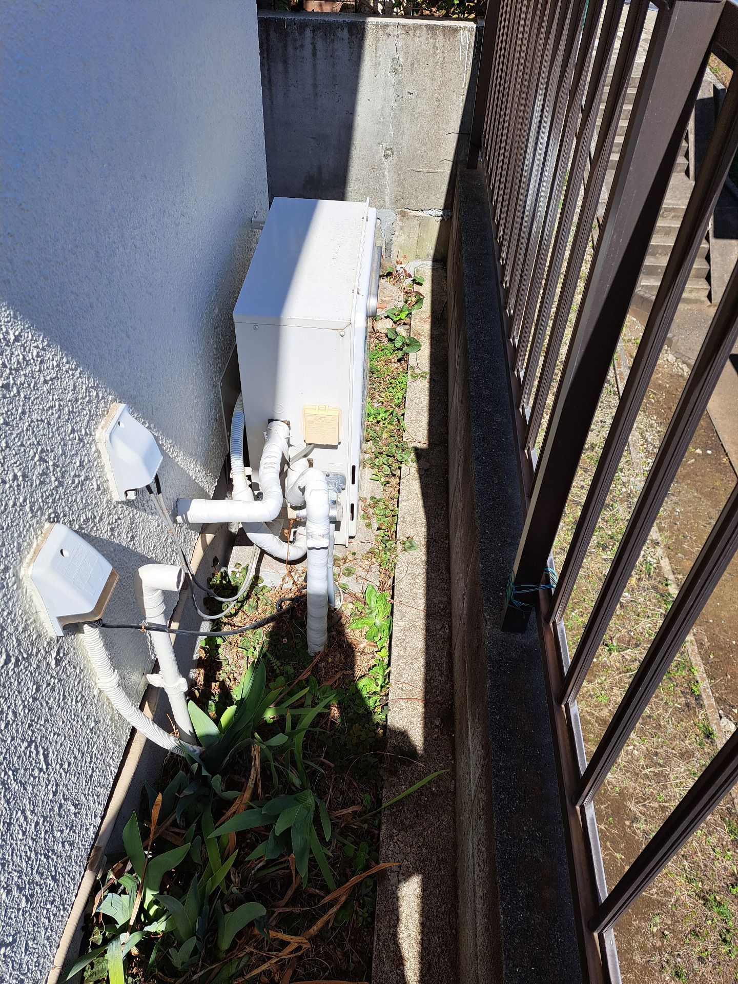 施工前 | 藤沢市周辺エリアのガス給湯器・電気温水器・エコキュート交換｜ 株式会社内藤商事