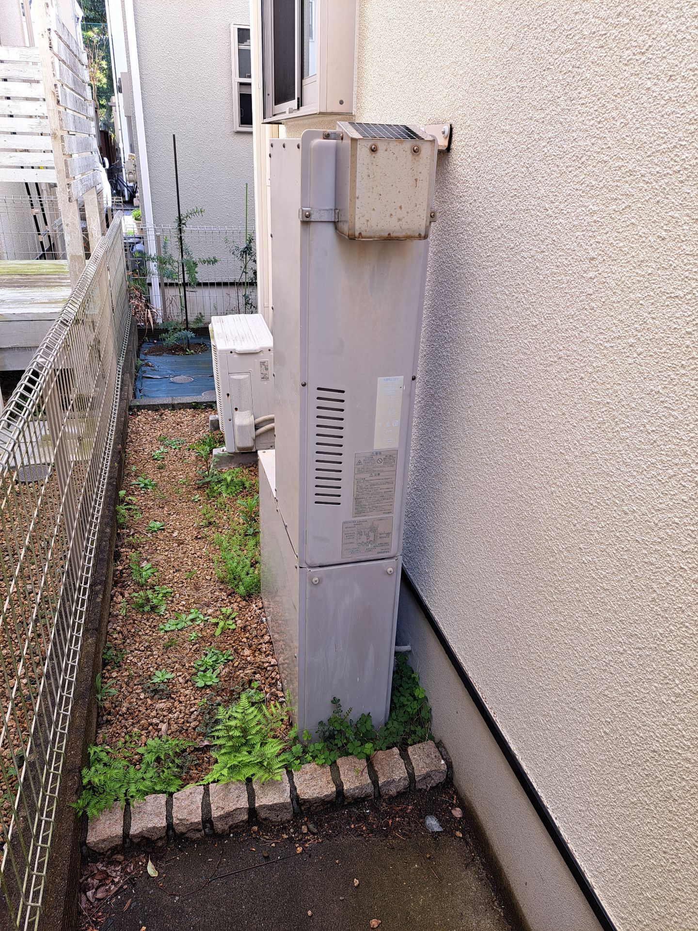 施工前 | 藤沢市周辺エリアのガス給湯器・電気温水器・エコキュート交換｜ 株式会社内藤商事