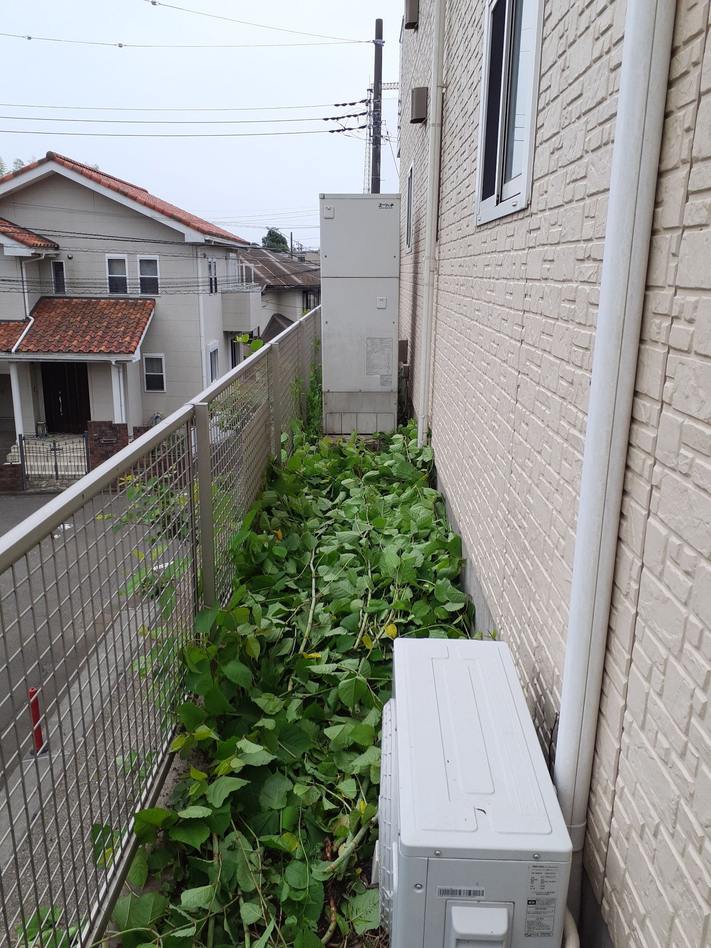 施工前 | 藤沢市周辺エリアのガス給湯器・電気温水器・エコキュート交換｜ 株式会社内藤商事