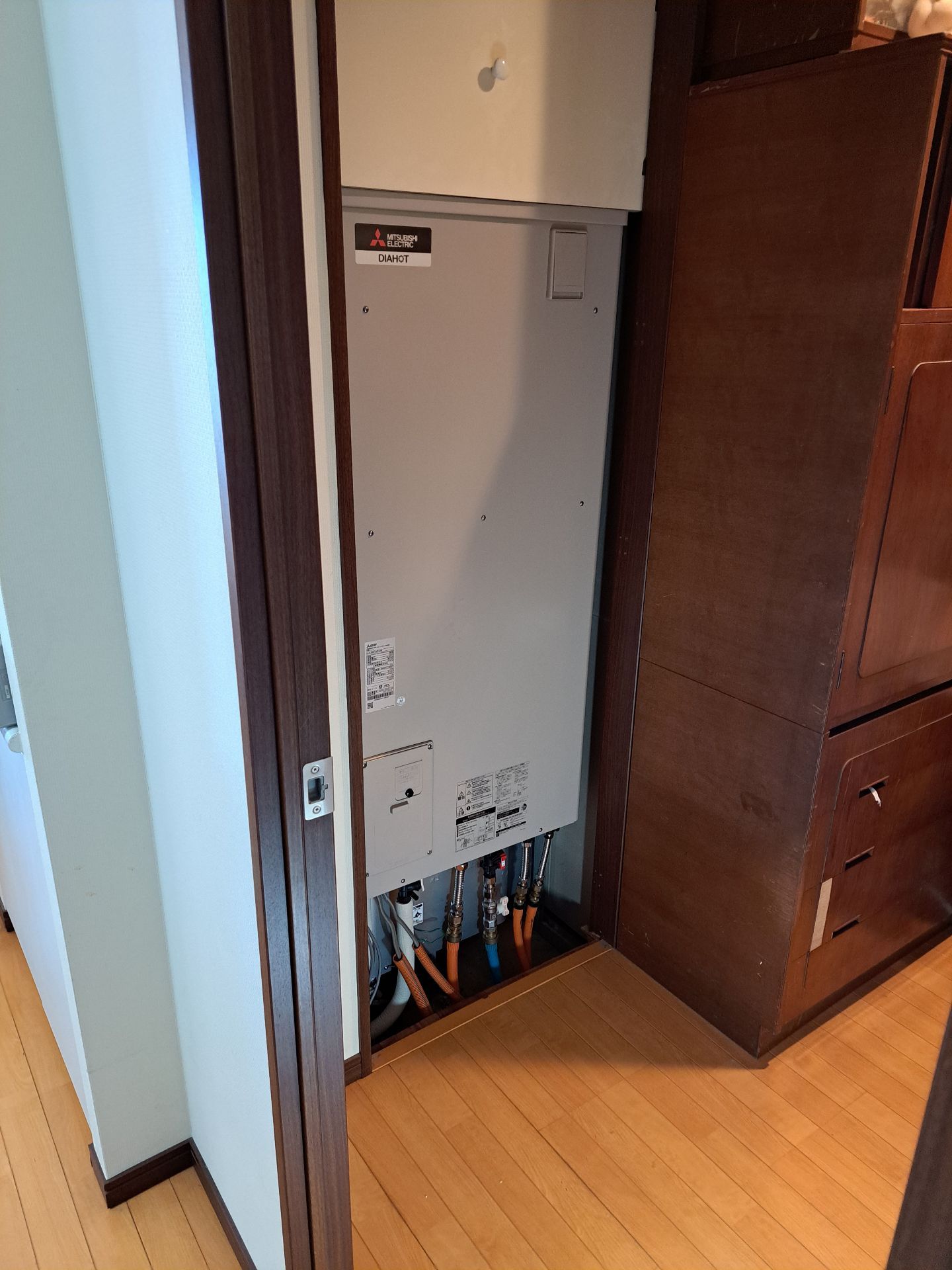 施工後 | 藤沢市周辺エリアのガス給湯器・電気温水器・エコキュート交換｜ 株式会社内藤商事