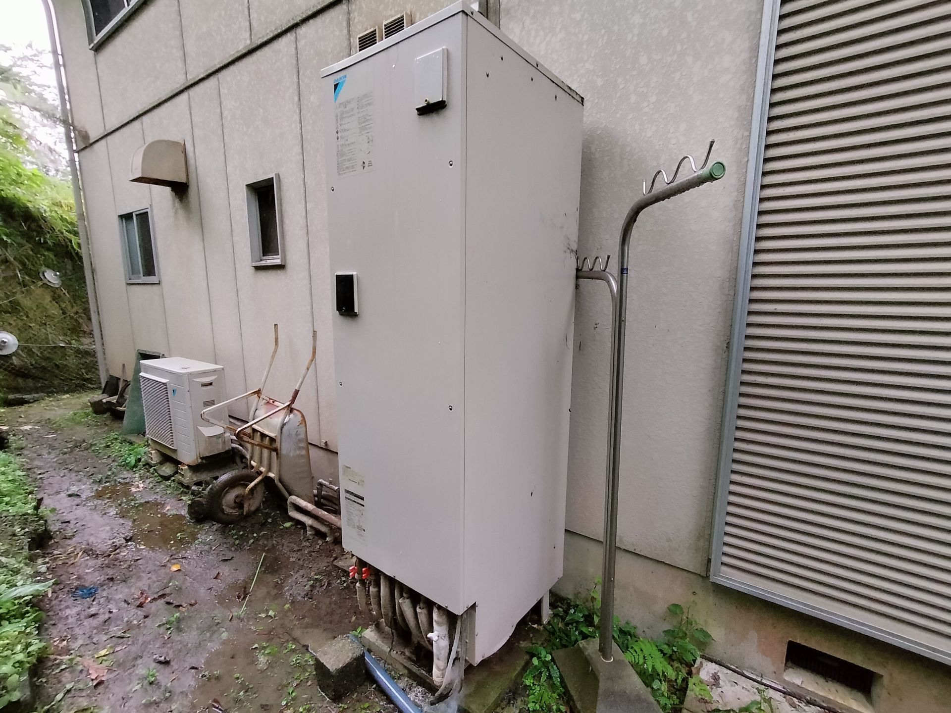 施工前 | 藤沢市周辺エリアのガス給湯器・電気温水器・エコキュート交換｜ 株式会社内藤商事