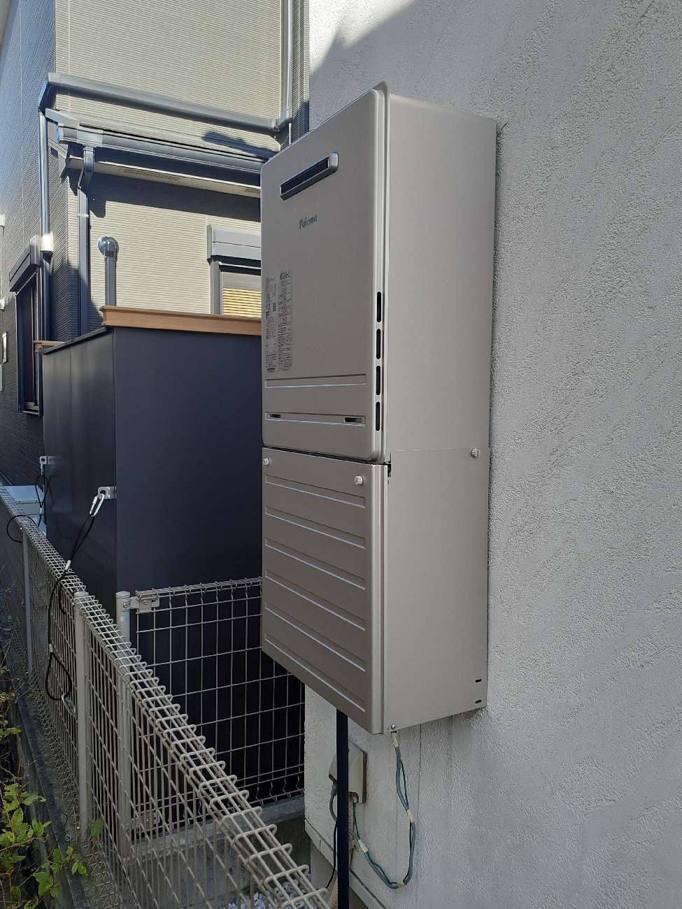 施工後 | 藤沢市周辺エリアのガス給湯器・電気温水器・エコキュート交換｜ 株式会社内藤商事