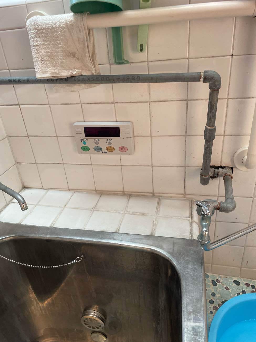 施工前 | 藤沢市周辺エリアのガス給湯器・電気温水器・エコキュート交換｜ 株式会社内藤商事