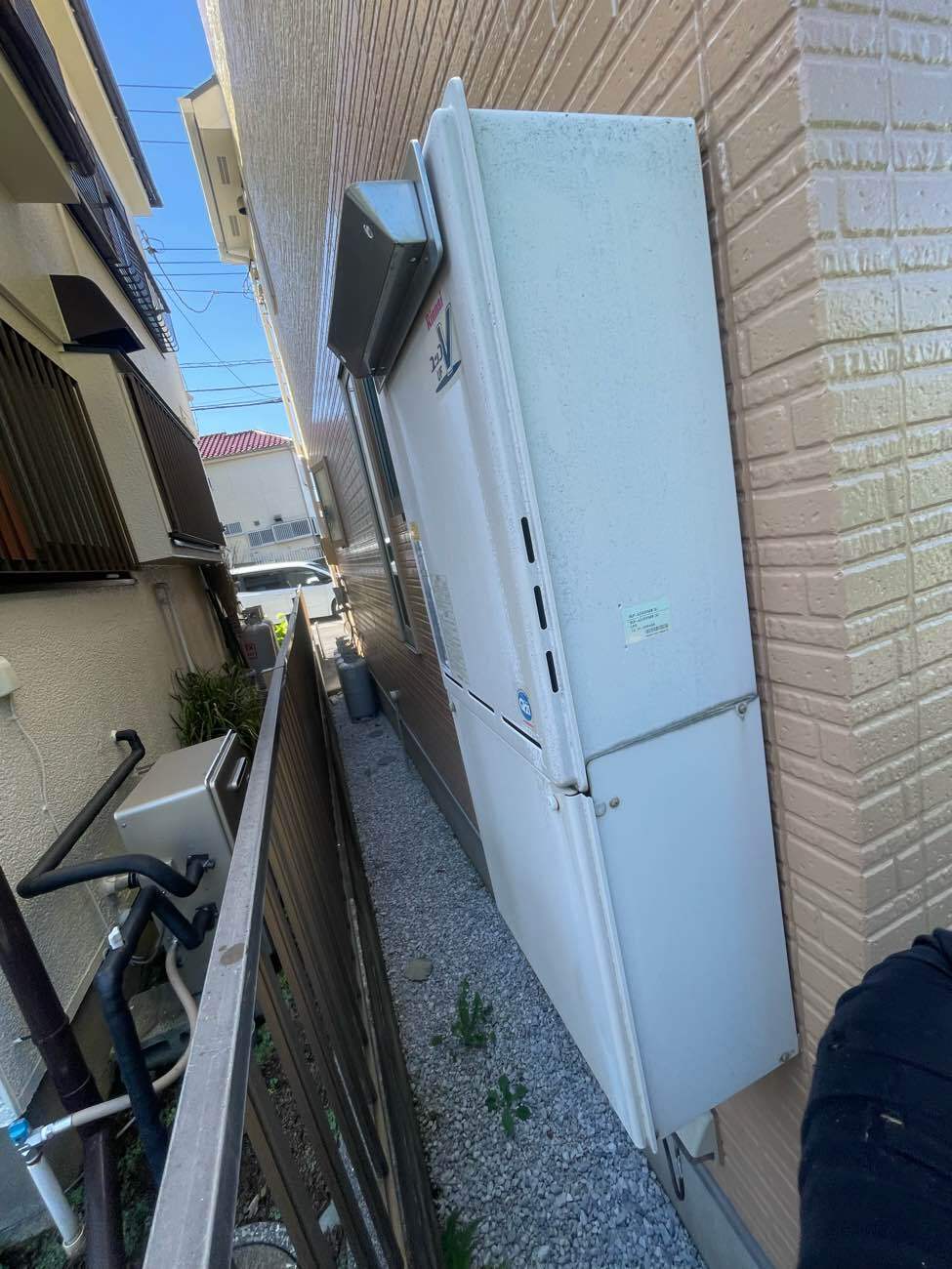 施工前 | 藤沢市周辺エリアのガス給湯器・電気温水器・エコキュート交換｜ 株式会社内藤商事