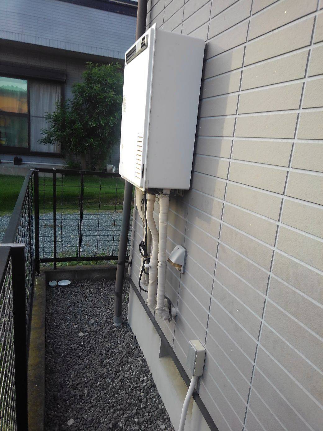 施工前 | 藤沢市周辺エリアのガス給湯器・電気温水器・エコキュート交換｜ 株式会社内藤商事