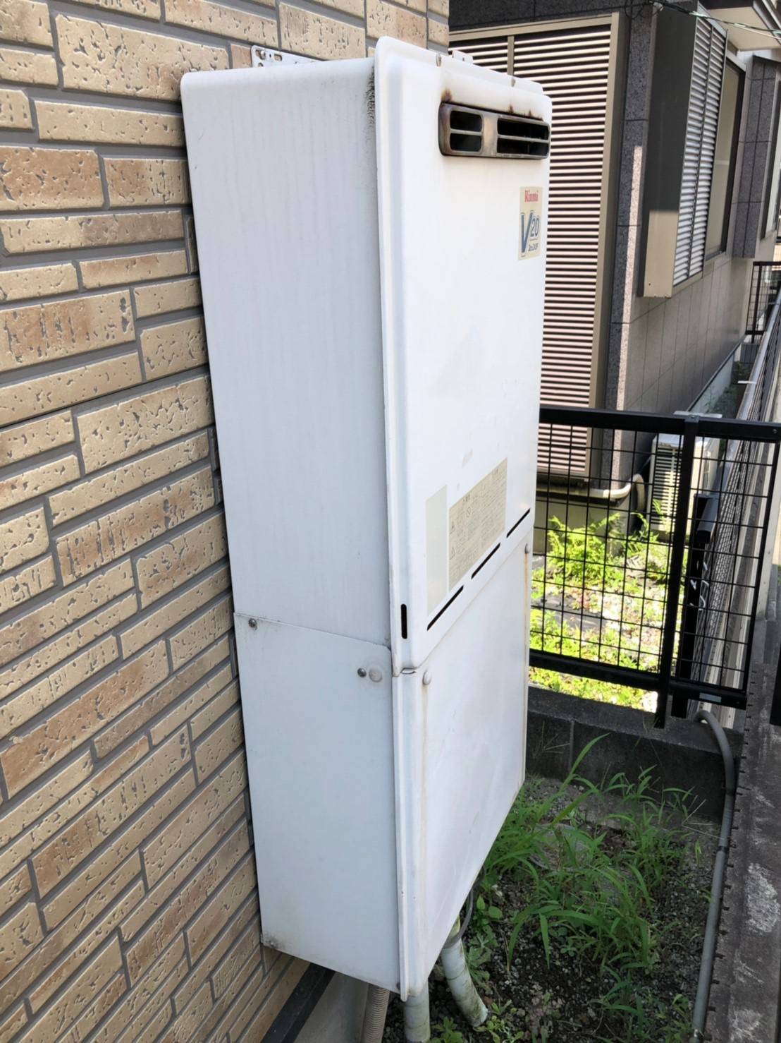 施工前 | 藤沢市周辺エリアのガス給湯器・電気温水器・エコキュート交換｜ 株式会社内藤商事