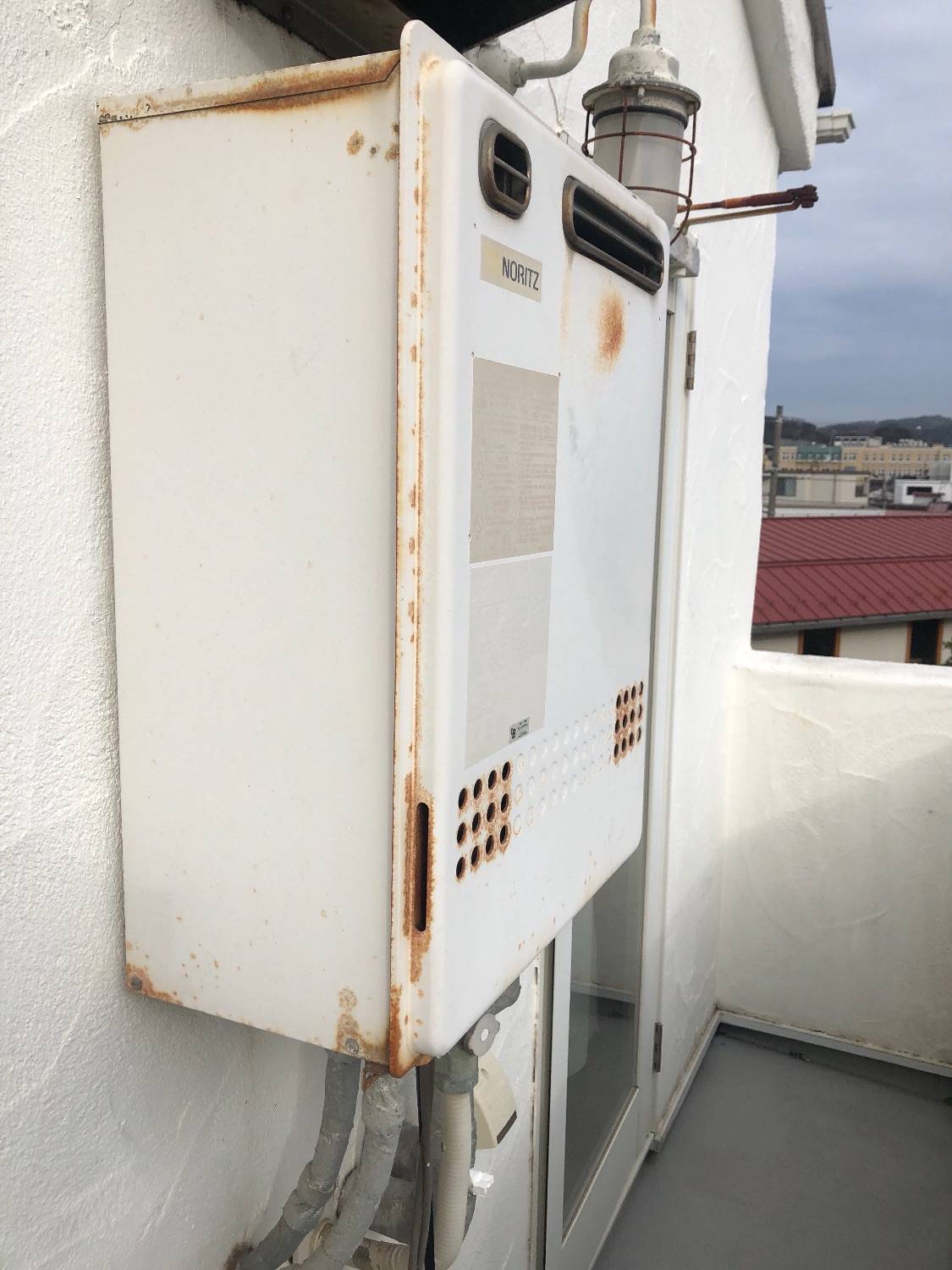 施工前 | 藤沢市周辺エリアのガス給湯器・電気温水器・エコキュート交換｜ 株式会社内藤商事