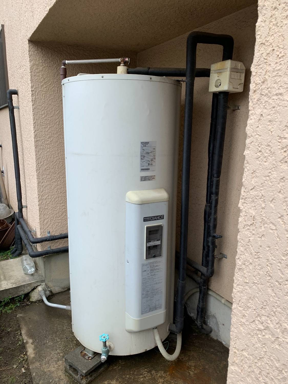 施工前 | 藤沢市周辺エリアのガス給湯器・電気温水器・エコキュート交換｜ 株式会社内藤商事